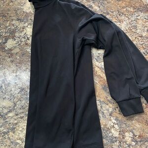 Uniqlo Men’s Heattech Black Turtleneck